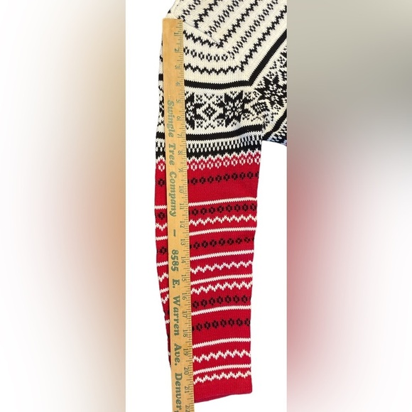 Vintage, Villager Sport Petite/Liz Claiborne, Snowflake Zip Up Cardigan, Size PM - Picture 6 of 7